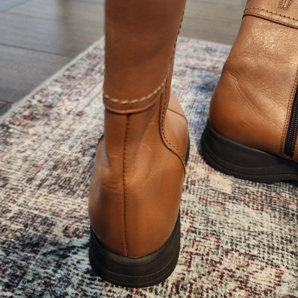 VTG La Canadienne Leather Square Toe Boots. Gritty Boho indiesleaze Fall winter